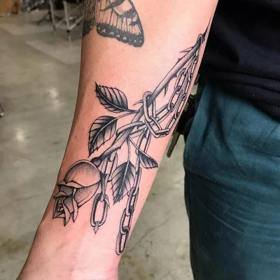 Sera Helen tattoo 031