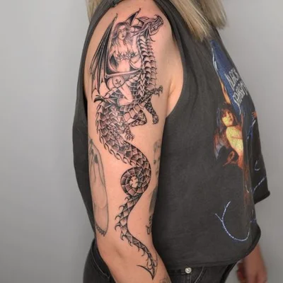 Sera Helen tattoo 033