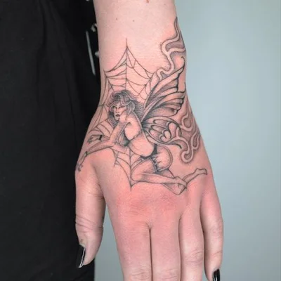 Sera Helen tattoo 039