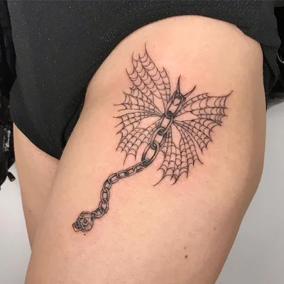 Sera Helen tattoo 041