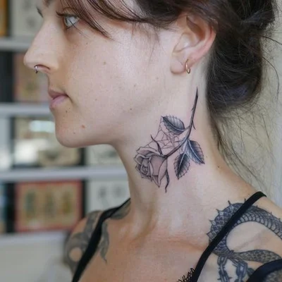 Sera Helen tattoo 049