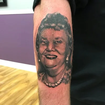 Serena Williams tattoo 027