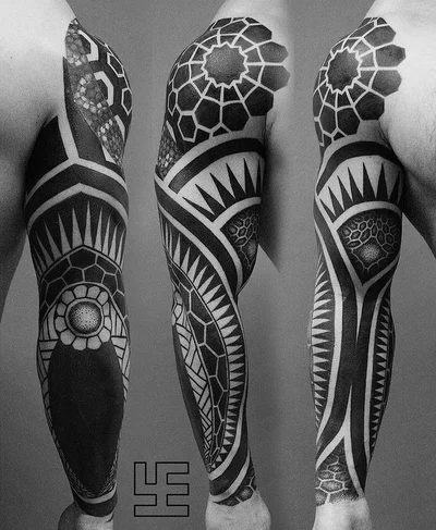 Sergey Erus tattoo 018