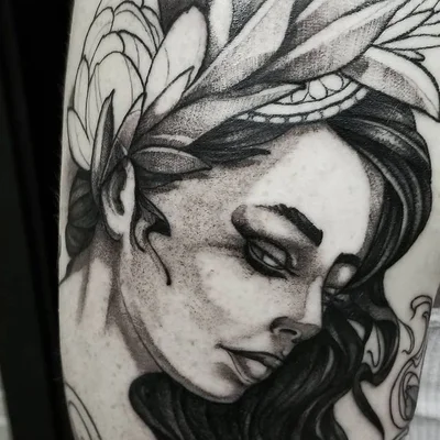 Seth McPhee tattoo 038