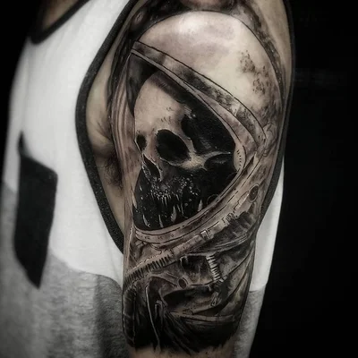 Seth McPhee tattoo 045
