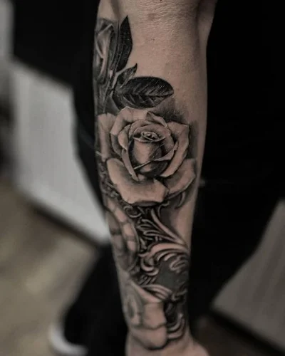 Seth Mgt tattoo 010