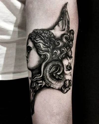 Seth Mgt tattoo 022