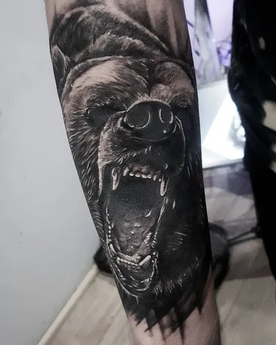 Seth Mgt tattoo 028