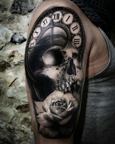 Seth Mgt tattoo 043