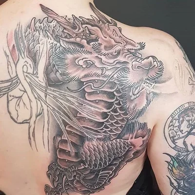Seven Crowns tattoo 022
