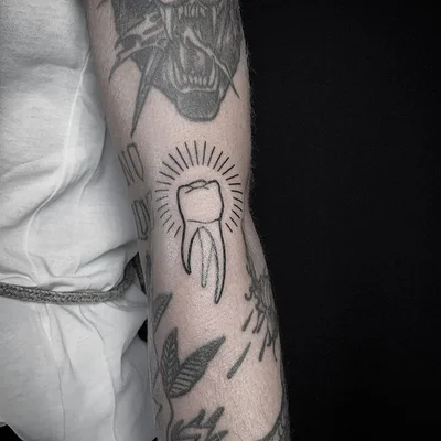 Josh Bold tattoo 011