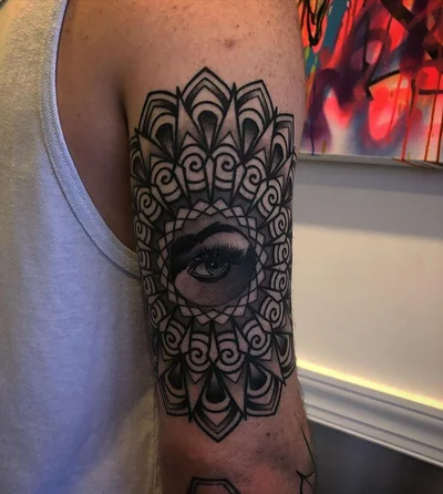 Ryan from Severe Ink tattoo 012