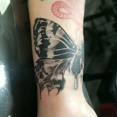 Isaac D tattoo 040