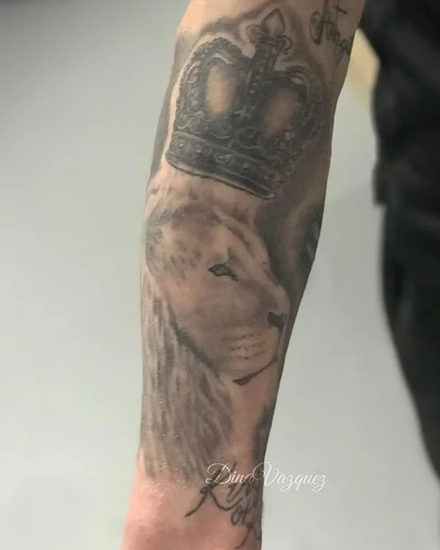 Dina Vazquez tattoo 007