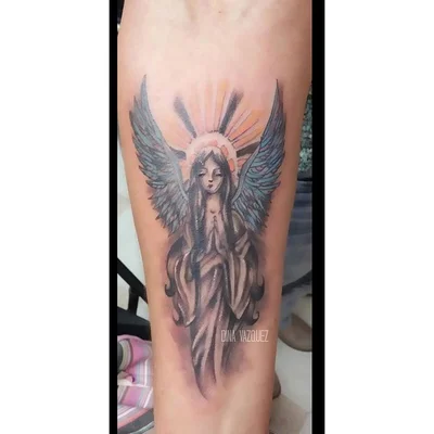 Dina Vazquez tattoo 031