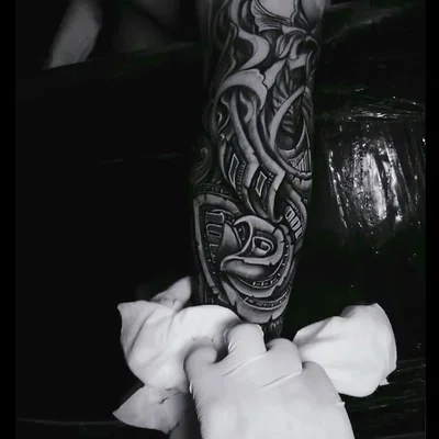 Jessie Black tattoo 024