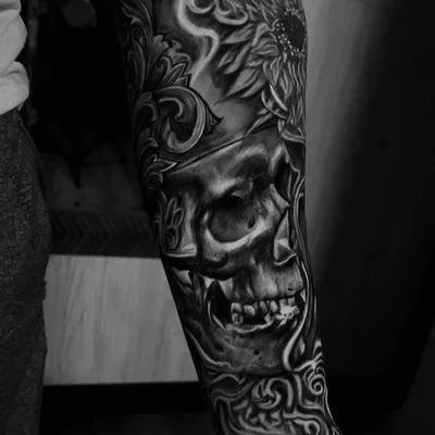 Jessie Black tattoo 027
