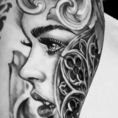 Jessie Black tattoo 048