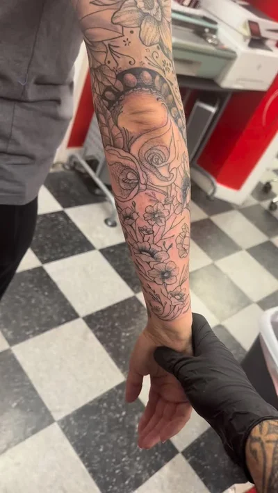 Shakey tattoo ig_007