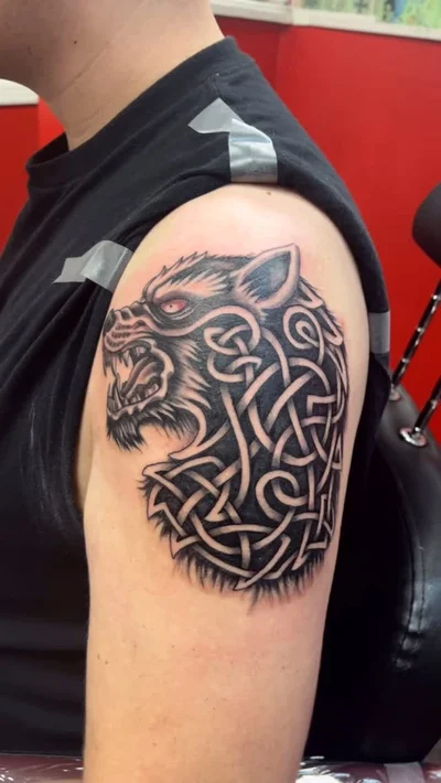 Shakey tattoo ig_008
