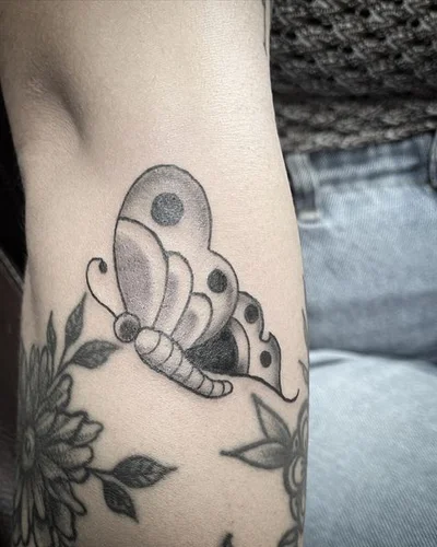 Shaley Fleming tattoo 013