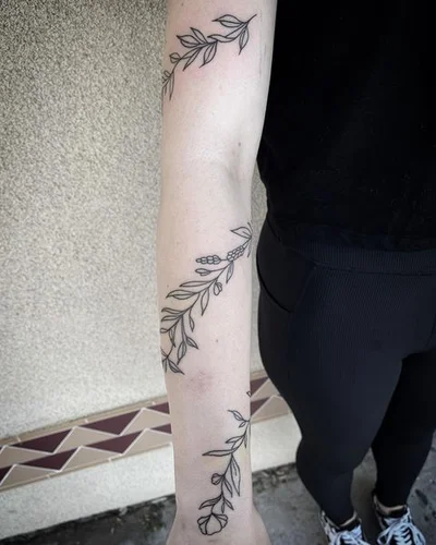 Shaley Fleming tattoo 022