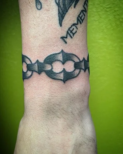 Shaley Fleming tattoo 043