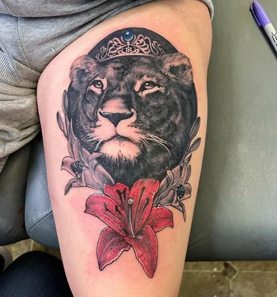 Shannon tattoo 007