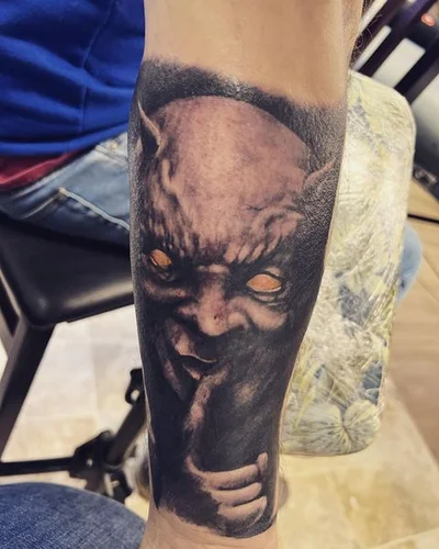 Shannon tattoo 017