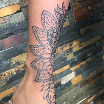 Shannon tattoo 029