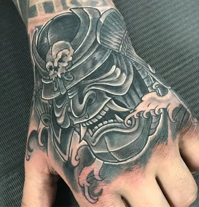 Shannon tattoo 040