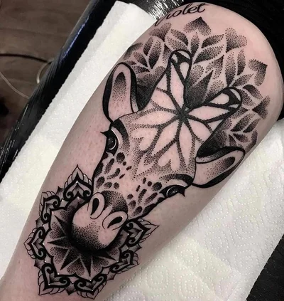 Annmarie Shand tattoo 018