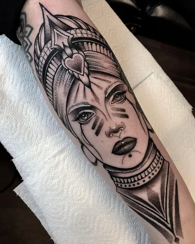 Annmarie Shand tattoo 033