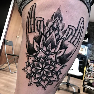 Annmarie Shand tattoo 044