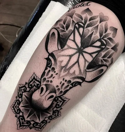 Annmarie Shand tattoo 049