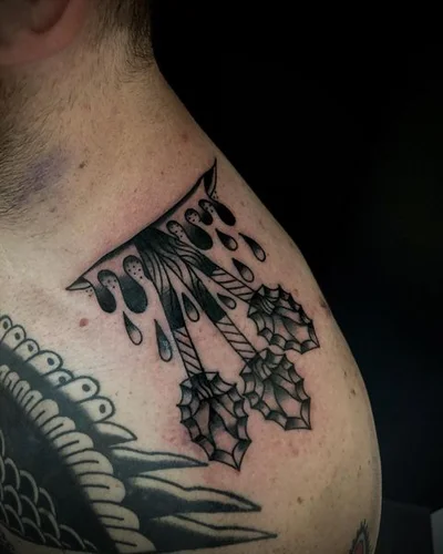 Shane Castle tattoo 018