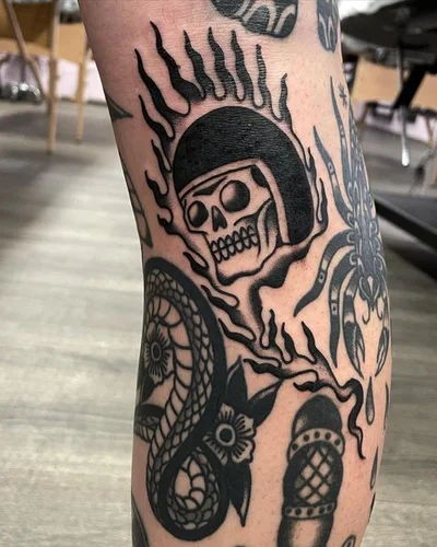 Shane Castle tattoo 019