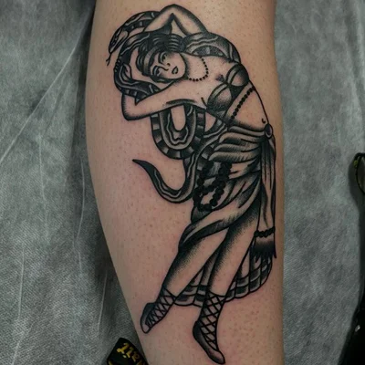 Shane Castle tattoo 037