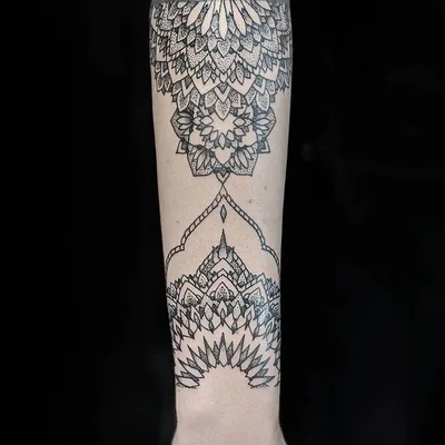 Shanna Keyes tattoo 010