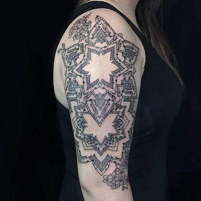 Shanna Keyes tattoo 026