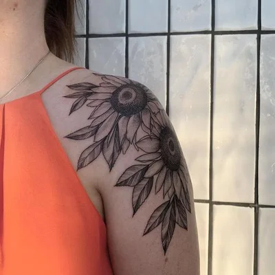 Sharna Lee tattoo 024