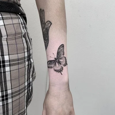 Sharna Lee tattoo 033