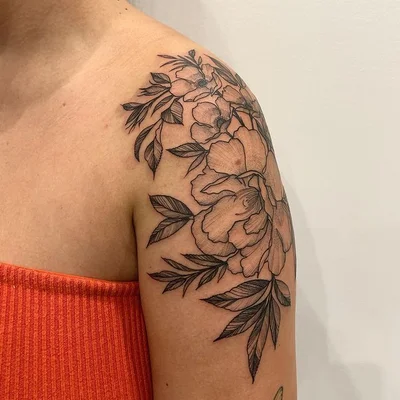 Sharna Lee tattoo 038