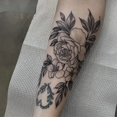 Sharna Lee tattoo 049