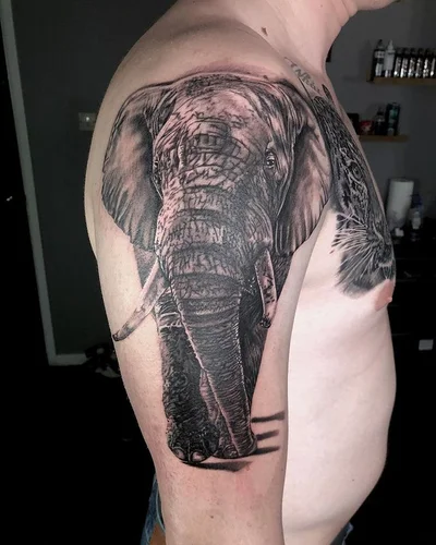 Sharnia Bonnett tattoo 015