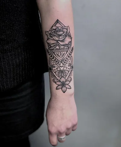 Sharnia Bonnett tattoo 030