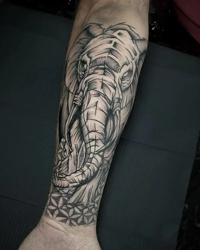 Sharnia Bonnett tattoo 050