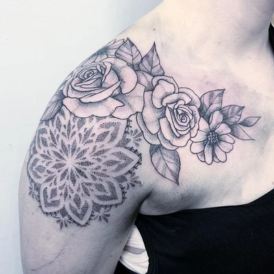 Sharni Hooker tattoo 007