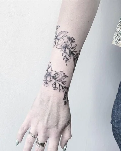 Sharni Hooker tattoo 009
