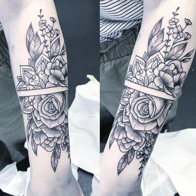 Sharni Hooker tattoo 035